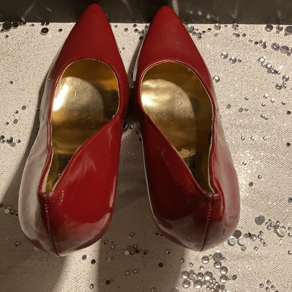 Kelly & Katie patent leather red high heels - Picture 3 of 16